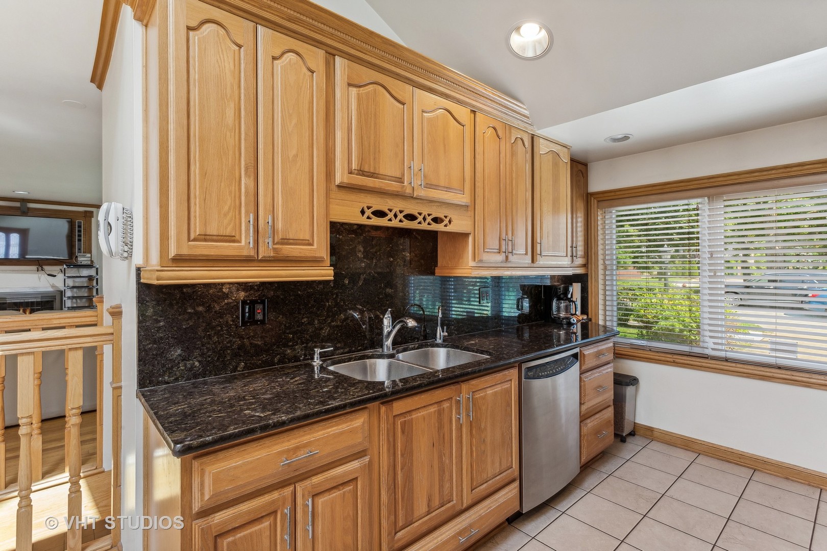 5261 Mulford Street, Skokie, IL 60077