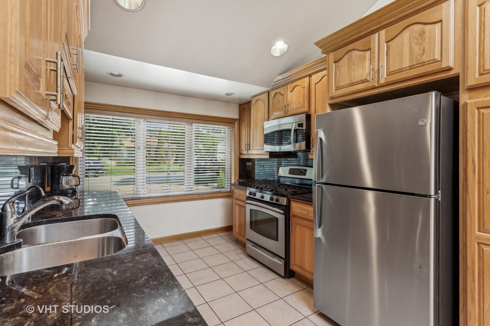 5261 Mulford Street, Skokie, IL 60077