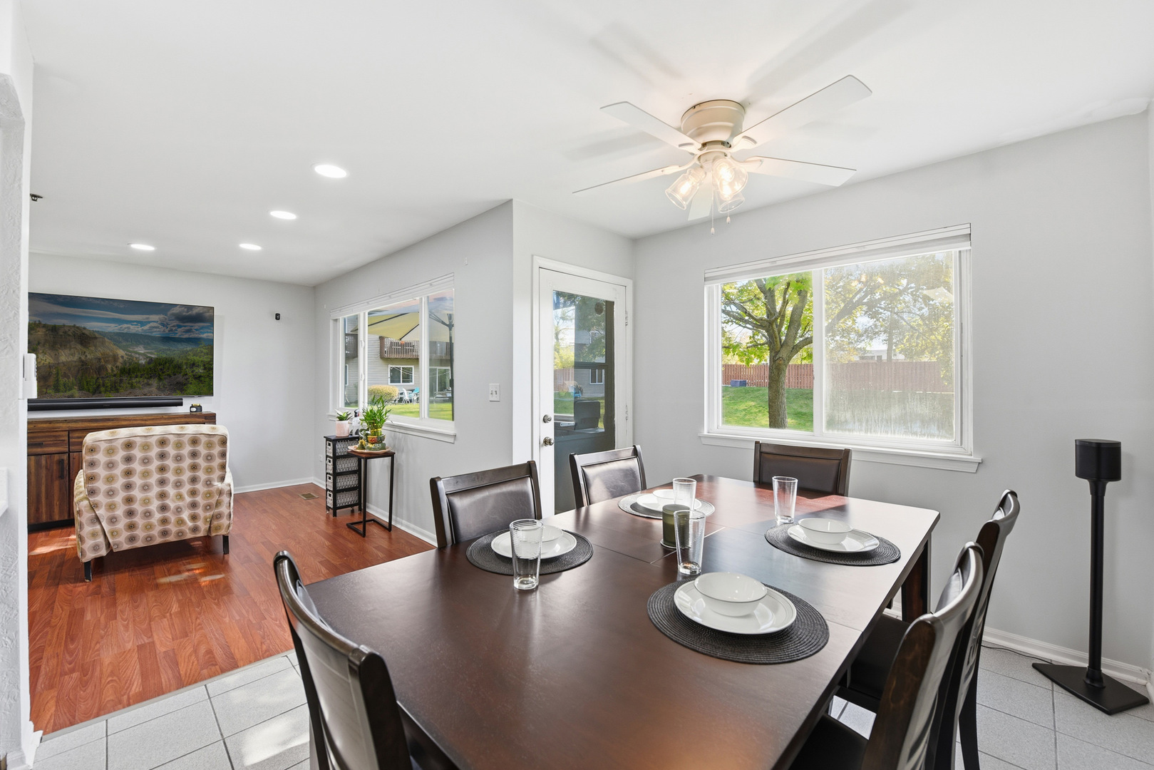 767 E Whispering Oaks Drive #767, Palatine, IL 60074