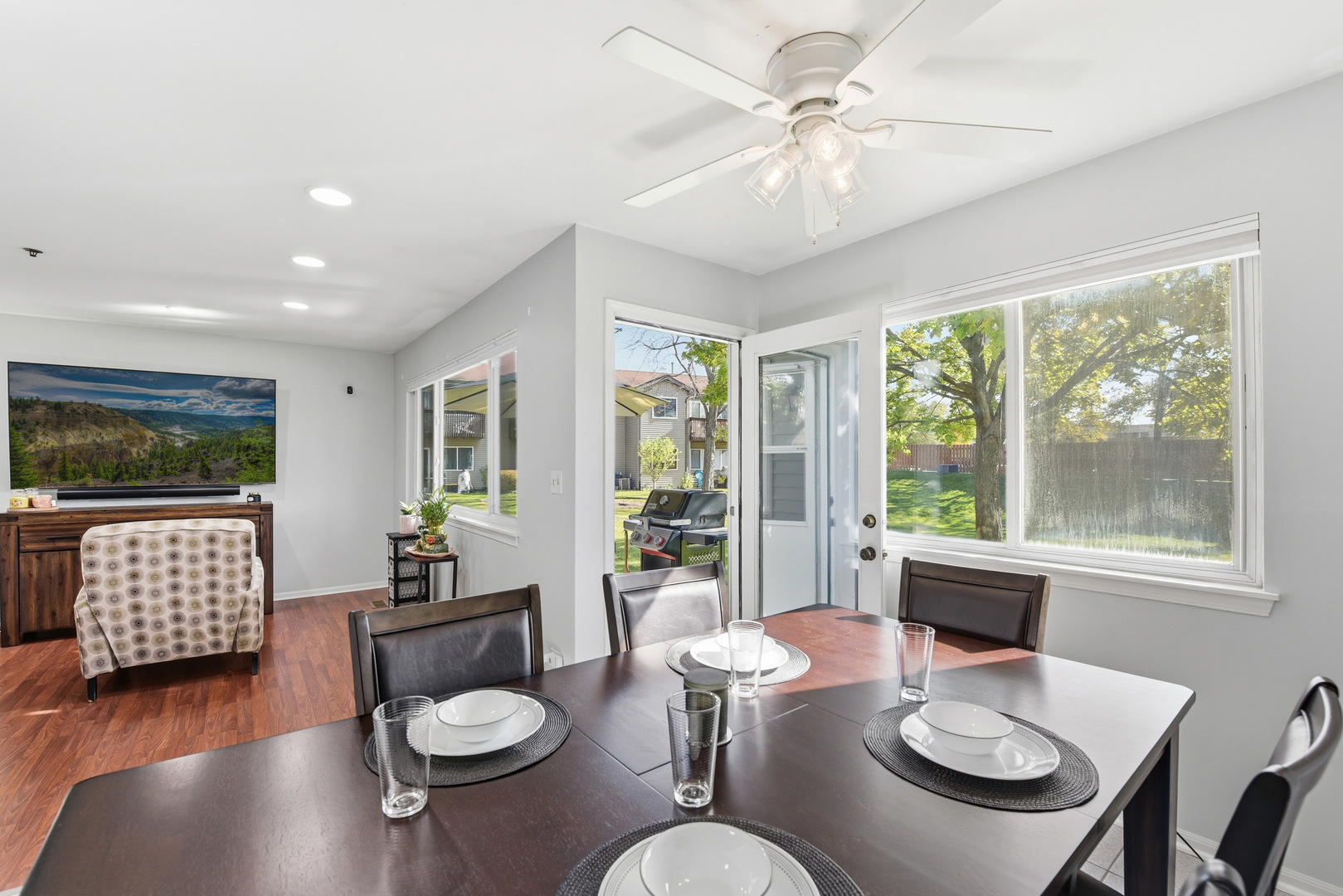 767 E Whispering Oaks Drive #767, Palatine, IL 60074