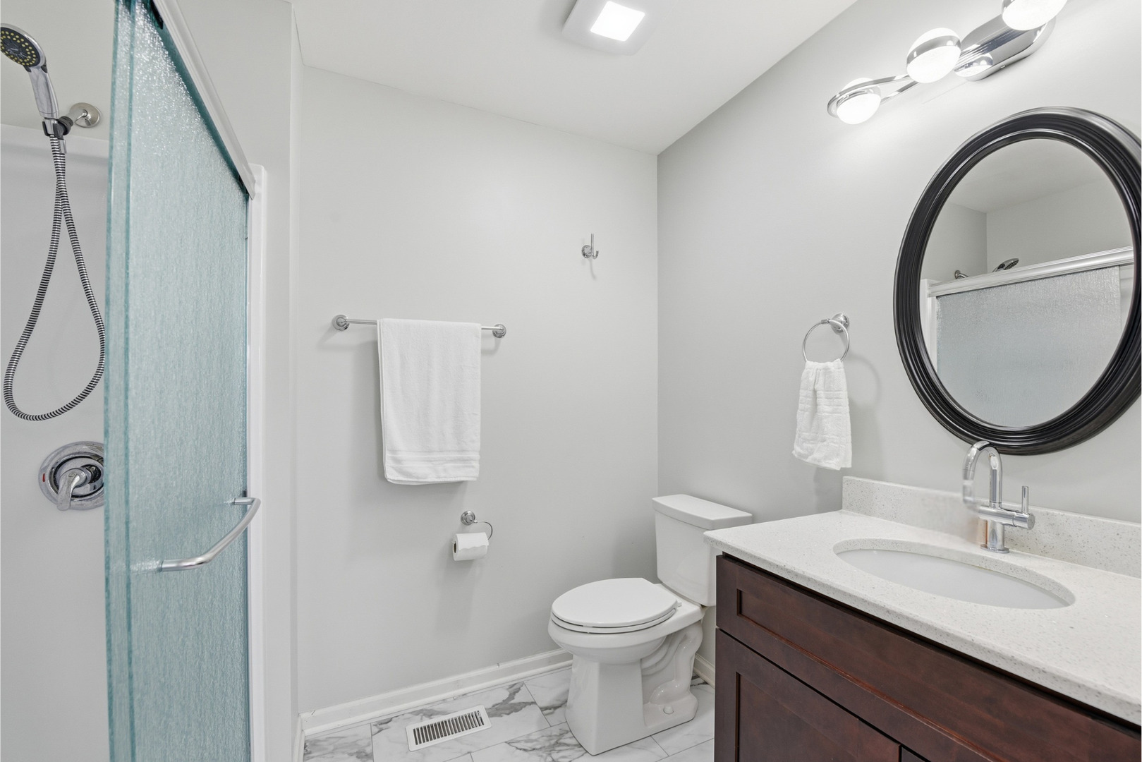 767 E Whispering Oaks Drive #767, Palatine, IL 60074