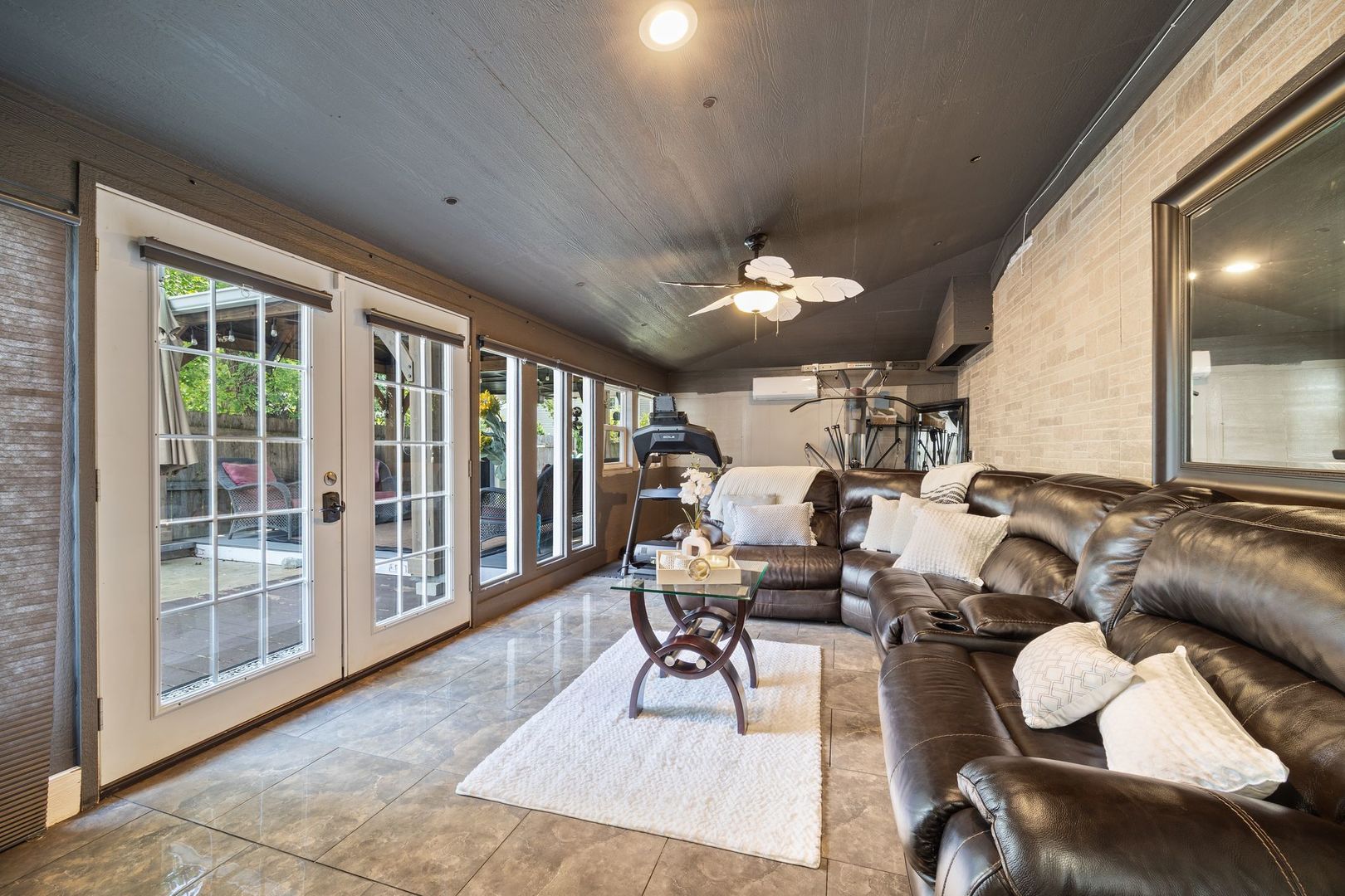 2390 Buttercup Court, Aurora, IL 60506