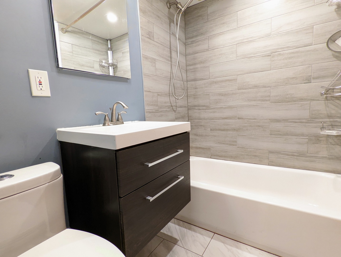 737 Ridge Avenue #1K, Evanston, IL 60202