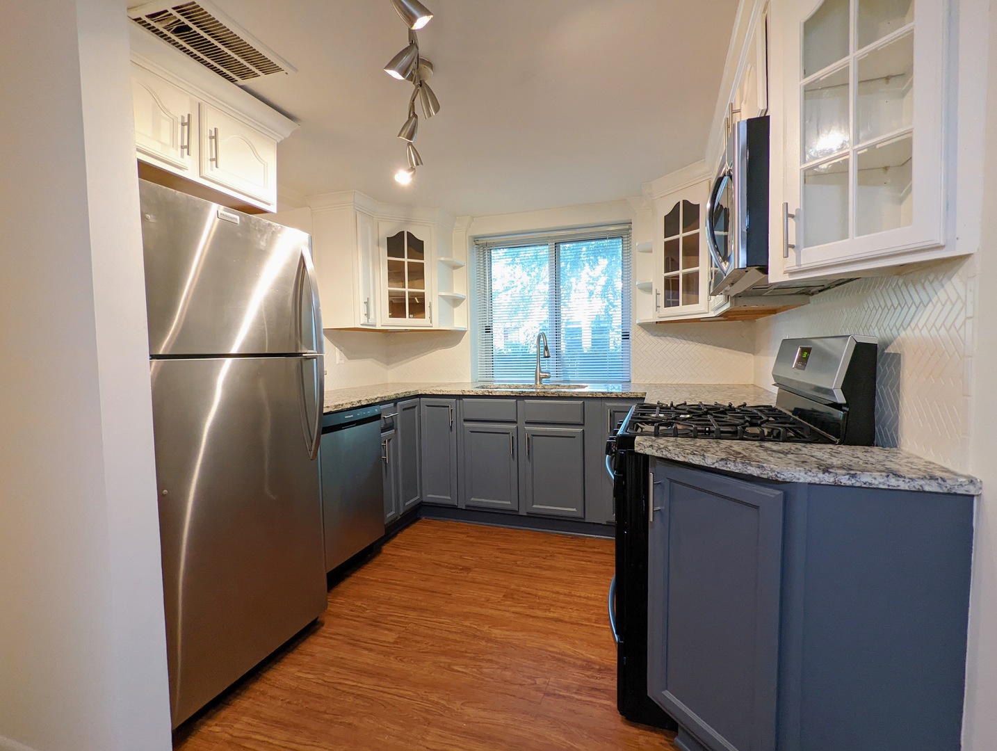 737 Ridge Avenue #1K, Evanston, IL 60202