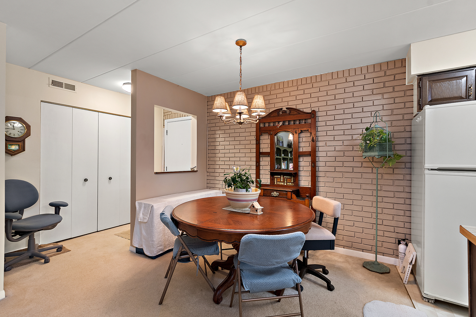 1940 183rd Street #1C, Homewood, IL 60430