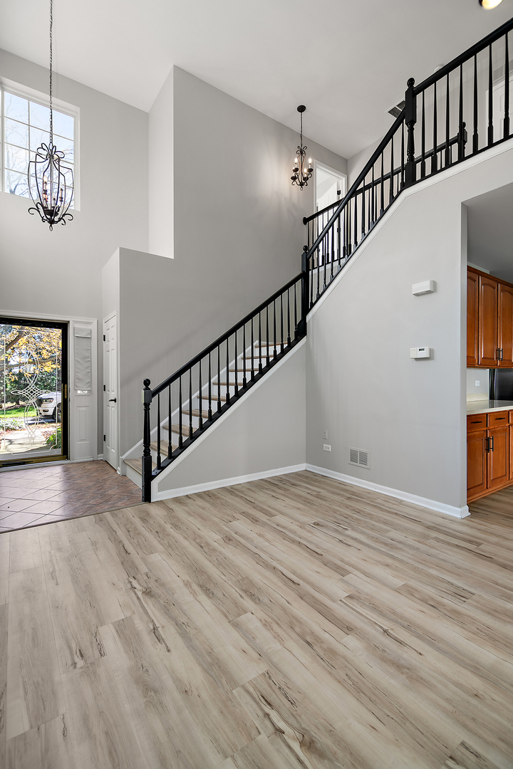 17694 S Gilbert Drive, Lockport, IL 60441