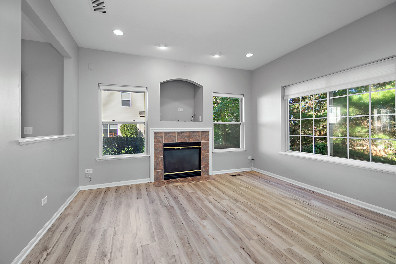 17694 S Gilbert Drive, Lockport, IL 60441