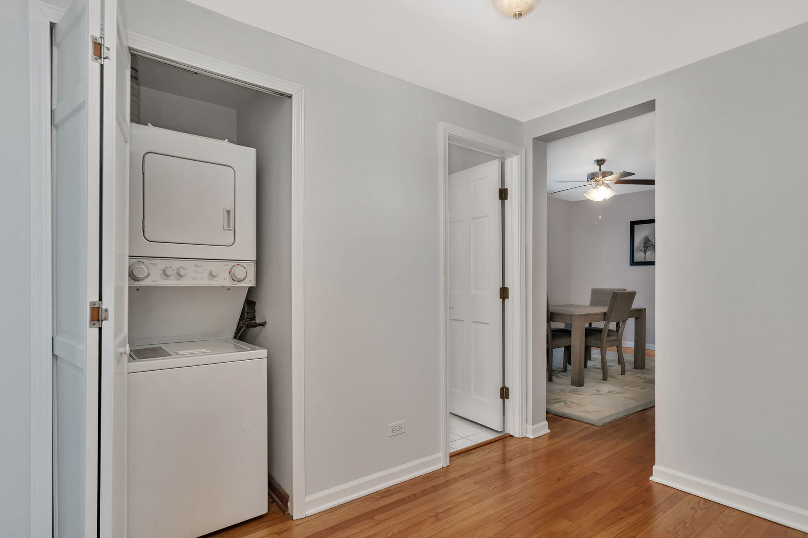 75 E Harris Avenue #1E, La Grange, IL 60525