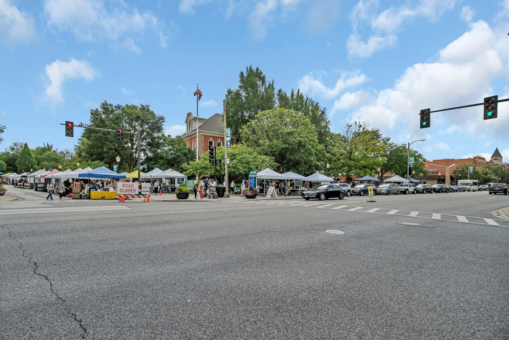 75 E Harris Avenue #1E, La Grange, IL 60525