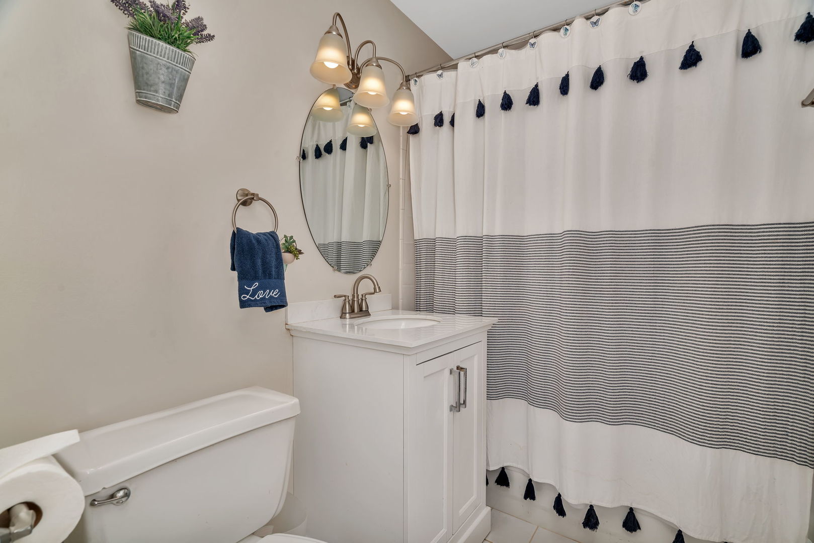 75 E Harris Avenue #1E, La Grange, IL 60525