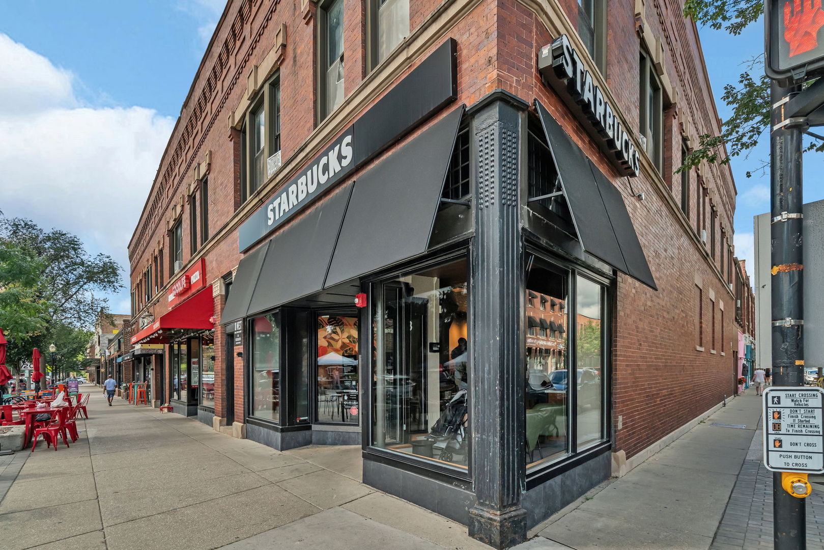 75 E Harris Avenue #1E, La Grange, IL 60525