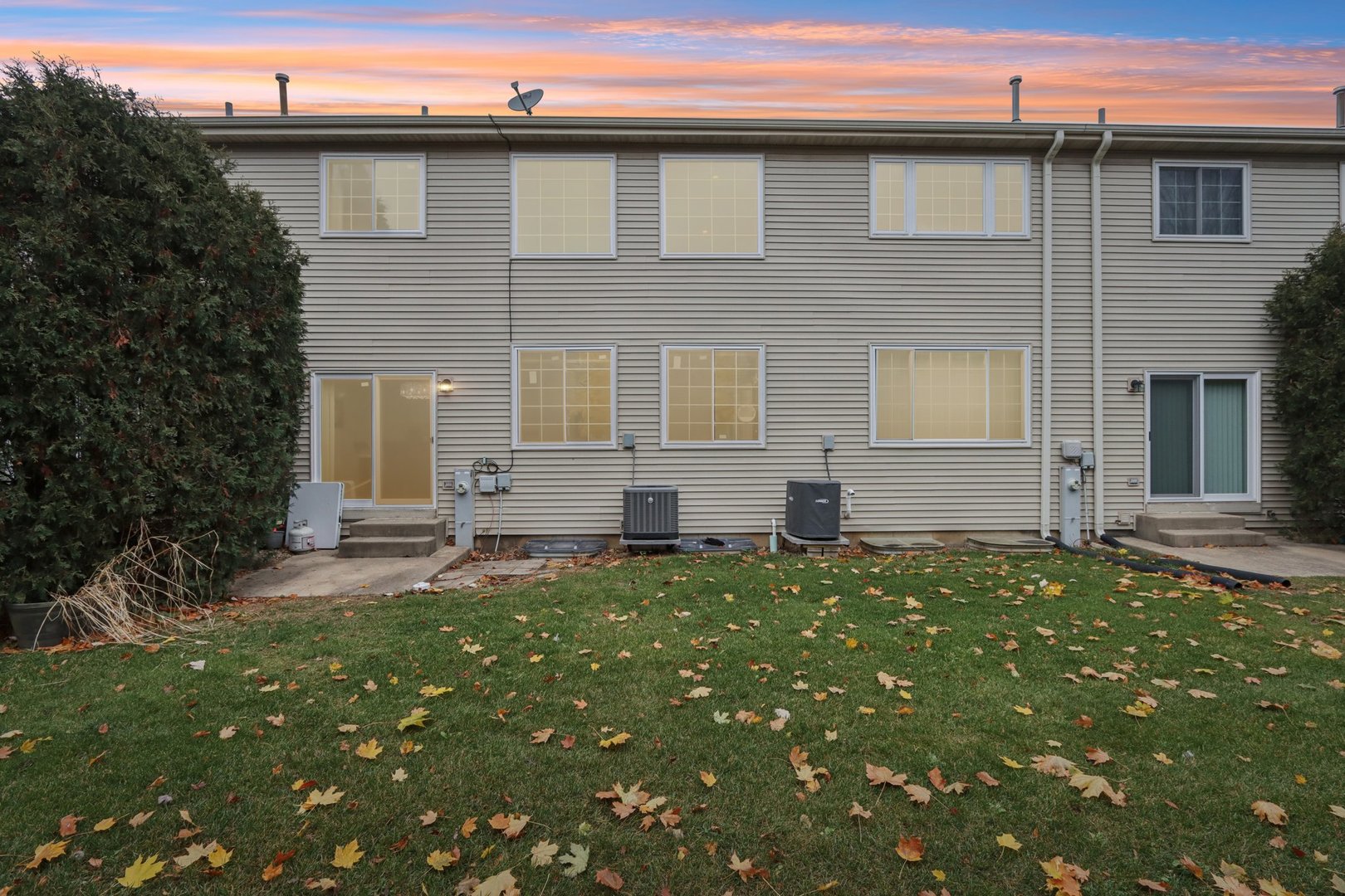 373 Evergreen Circle, Glendale Heights, IL 60139