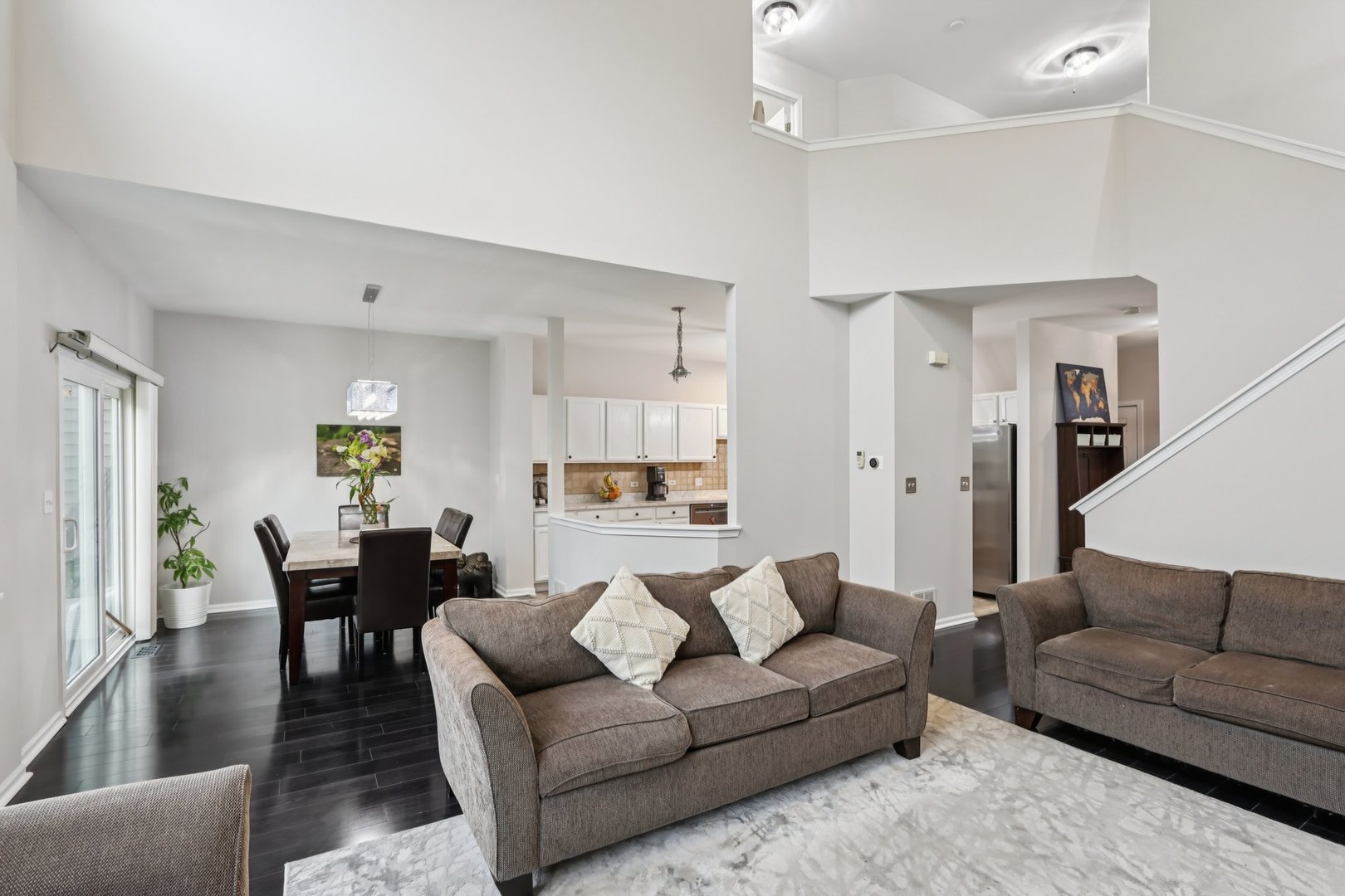 373 Evergreen Circle, Glendale Heights, IL 60139