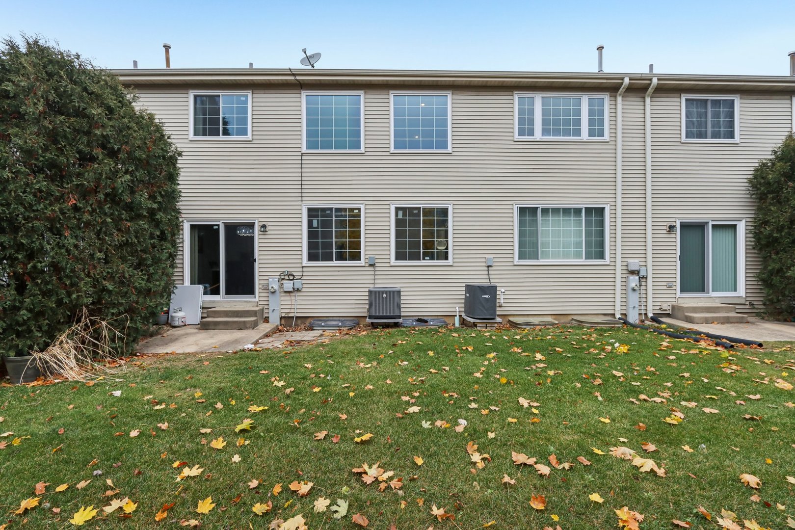 373 Evergreen Circle, Glendale Heights, IL 60139