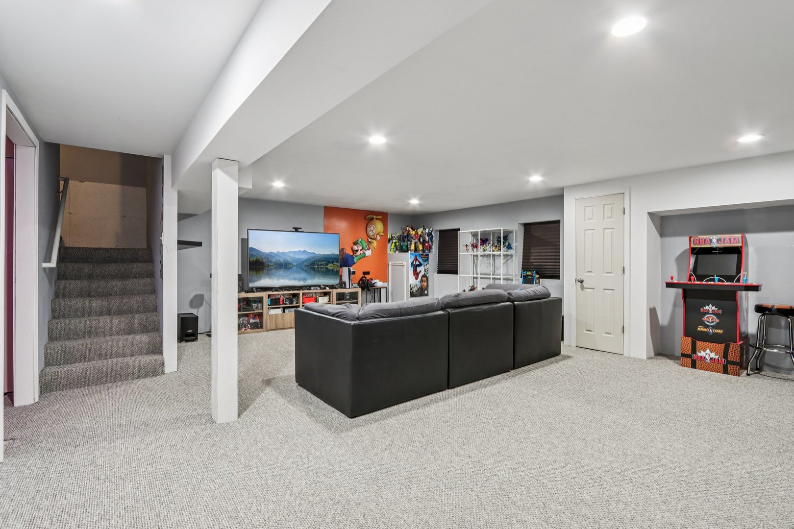 373 Evergreen Circle, Glendale Heights, IL 60139