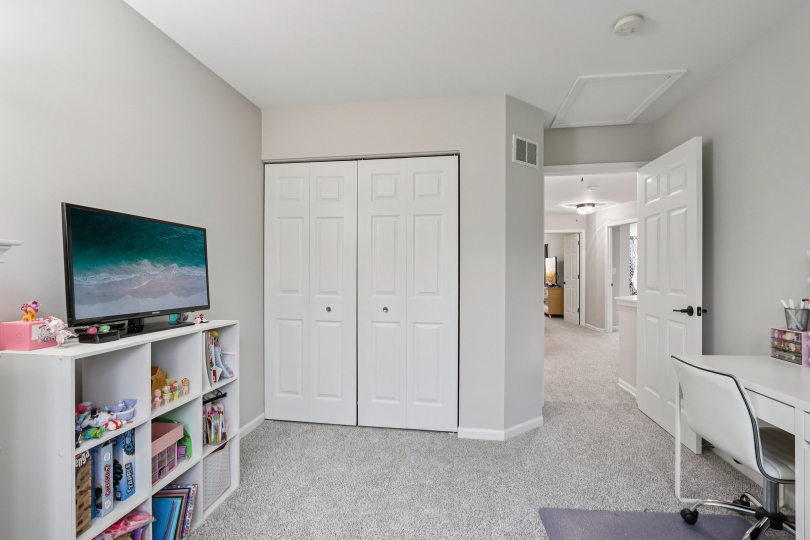 373 Evergreen Circle, Glendale Heights, IL 60139