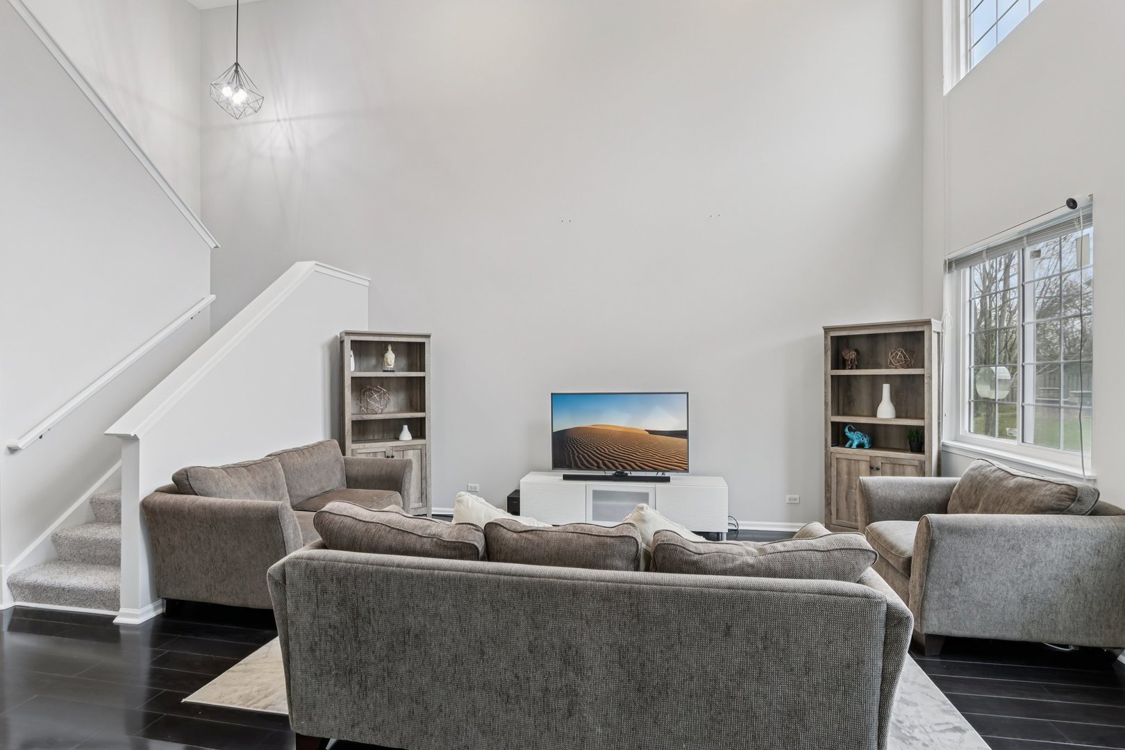 373 Evergreen Circle, Glendale Heights, IL 60139