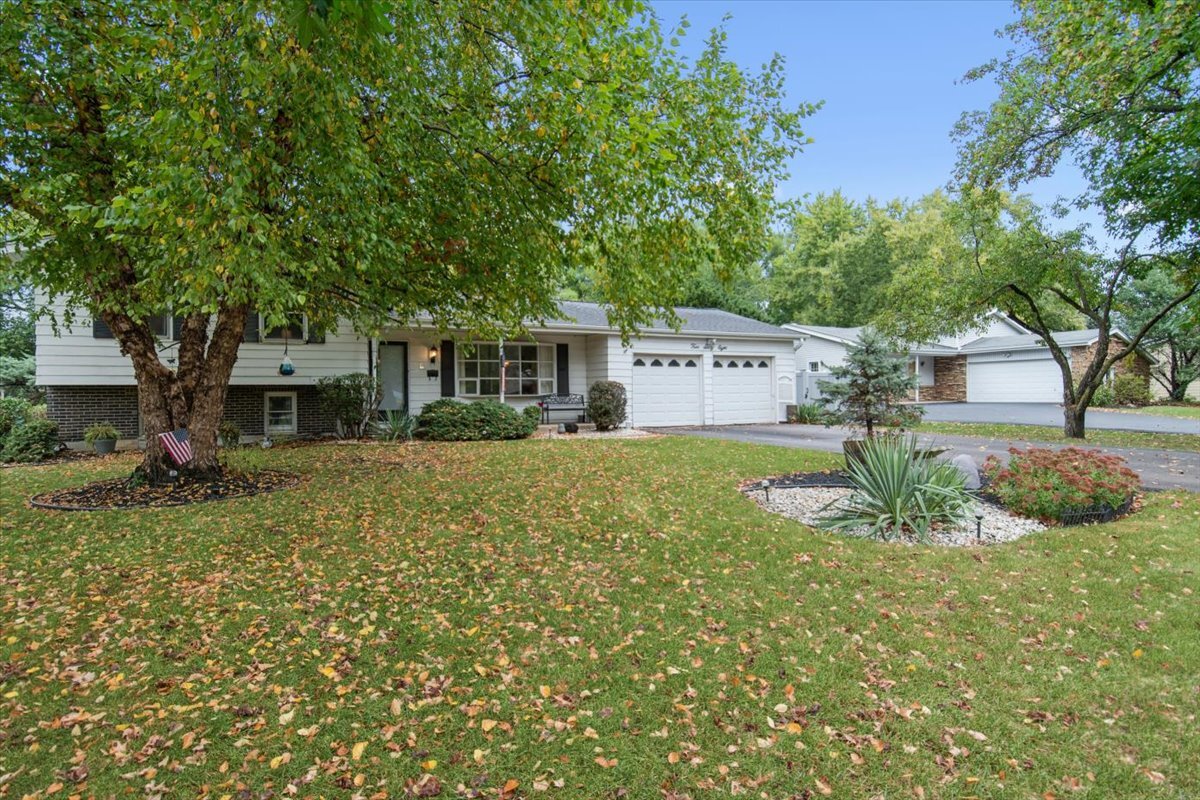 26W468 National Street, Carol Stream, IL 60188