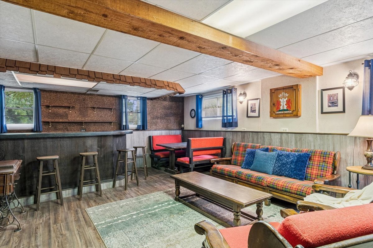 26W468 National Street, Carol Stream, IL 60188