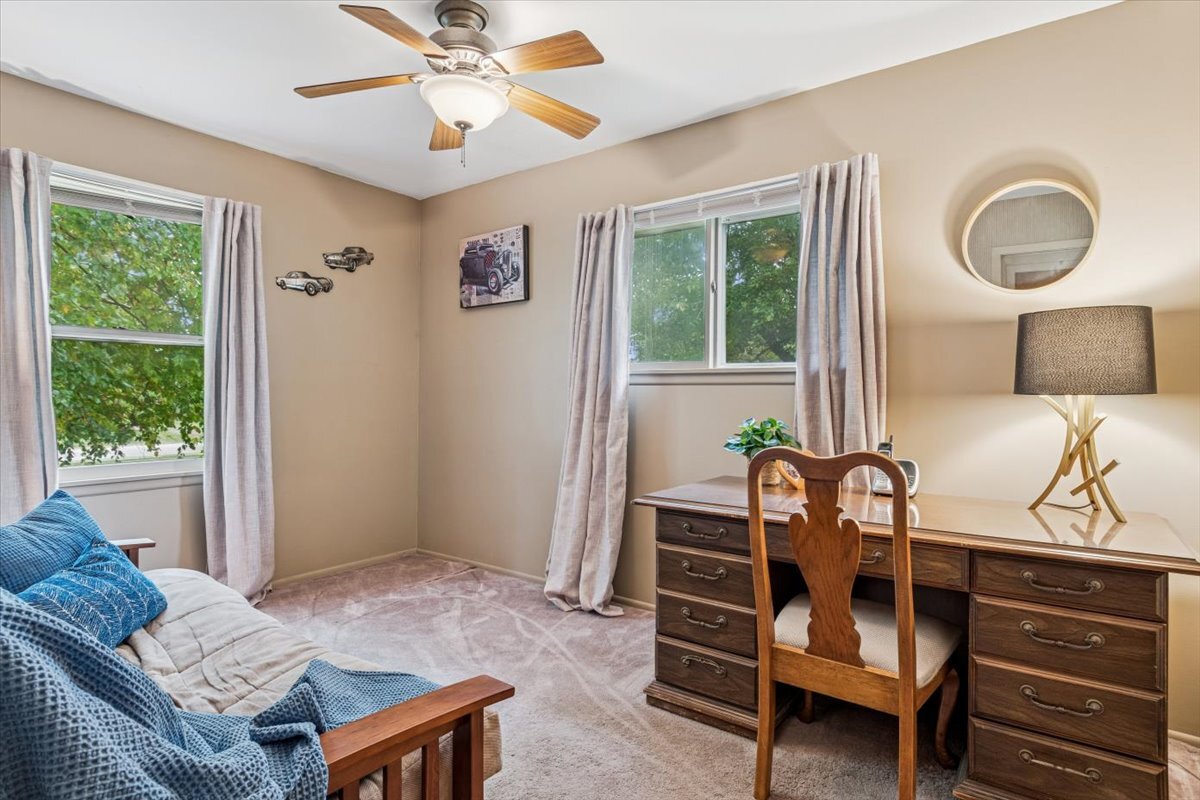 26W468 National Street, Carol Stream, IL 60188