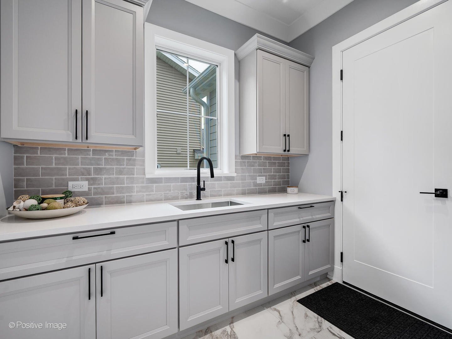 5515 Alabama Avenue, Clarendon Hills, IL 60514