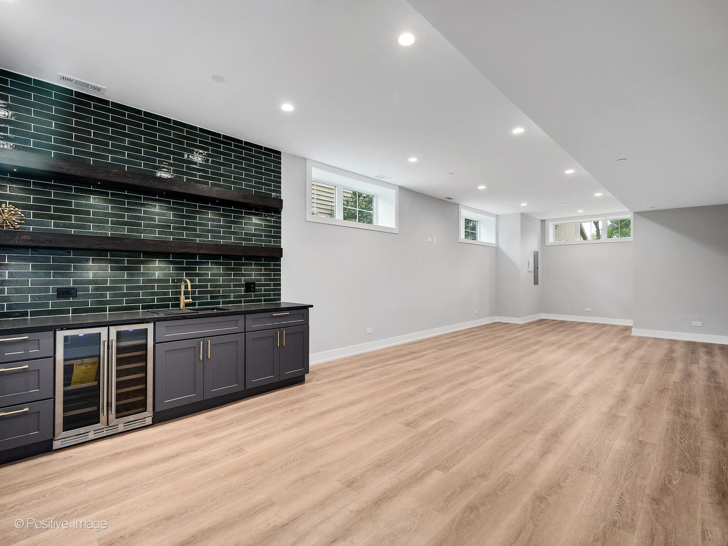 5515 Alabama Avenue, Clarendon Hills, IL 60514