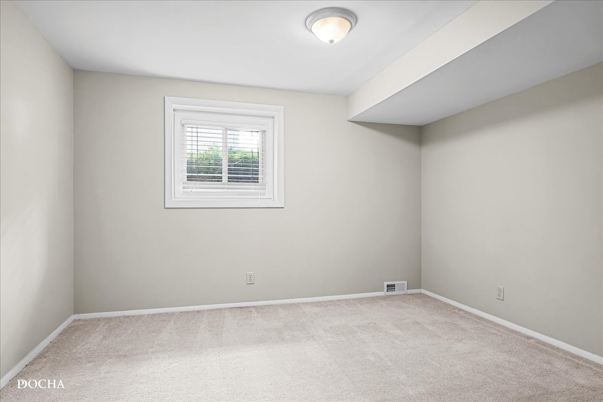 425 W Gartner Road, Naperville, IL 60540