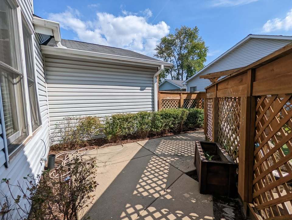 219 Wethington Drive, Wauconda, IL 60084
