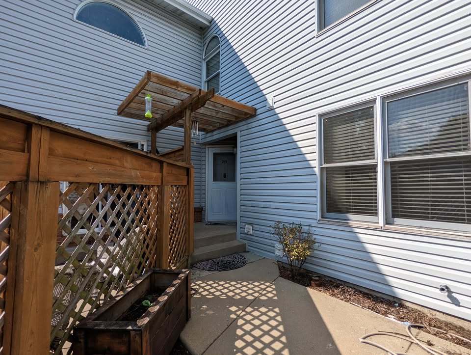 219 Wethington Drive, Wauconda, IL 60084