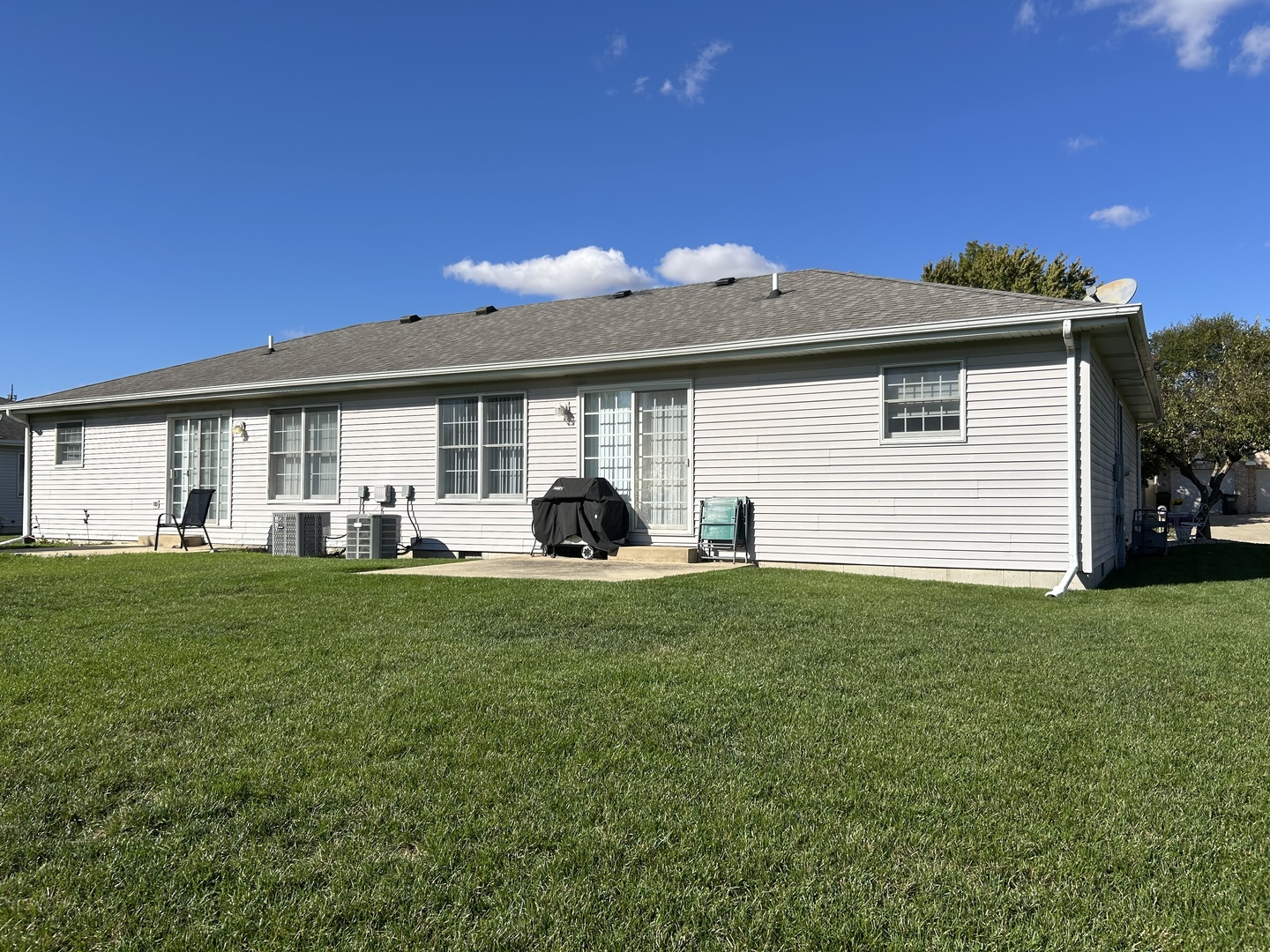 216 S Mcguire Drive, Manteno, IL 60950