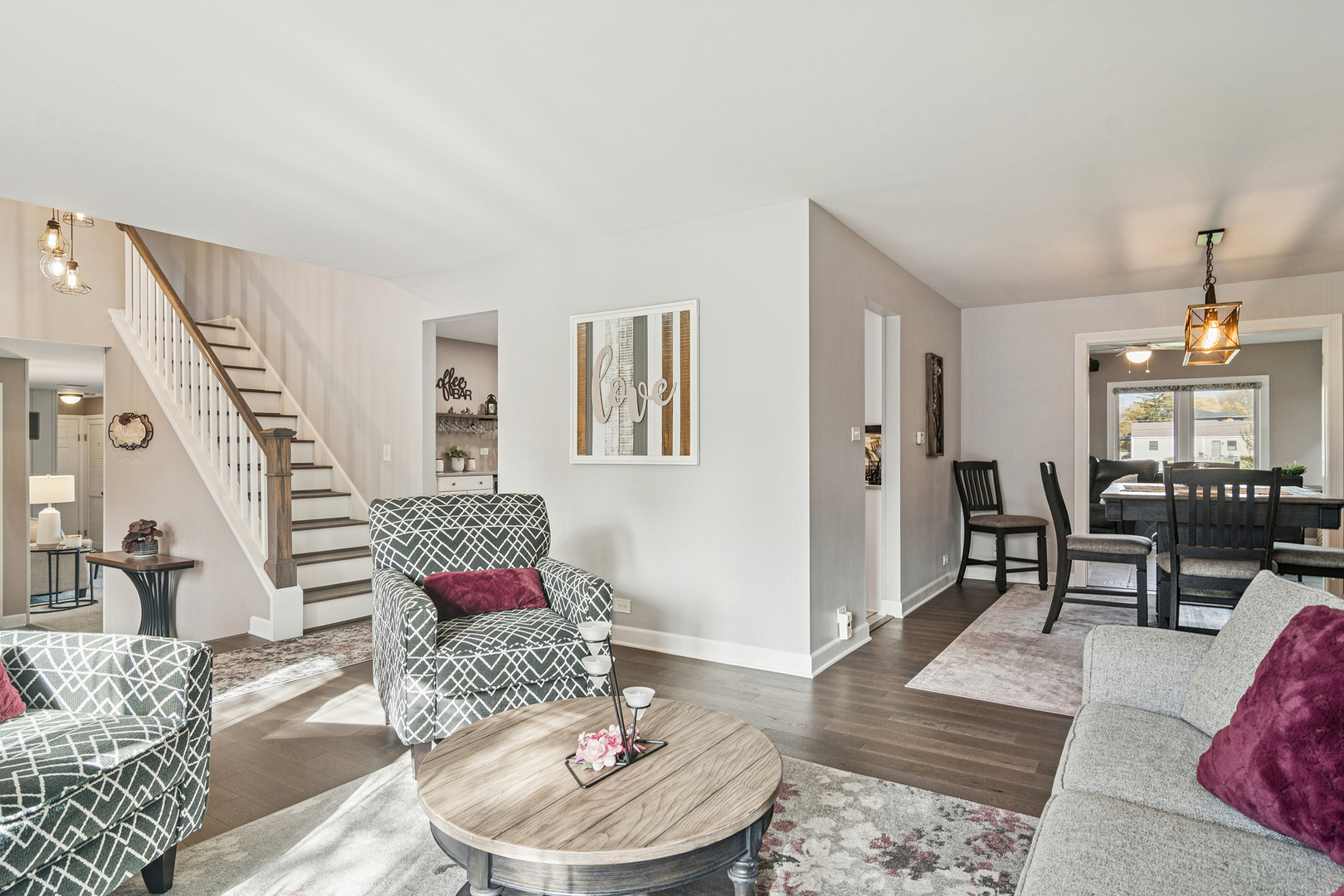 214 E Ivy Lane, Arlington Heights, IL 60004