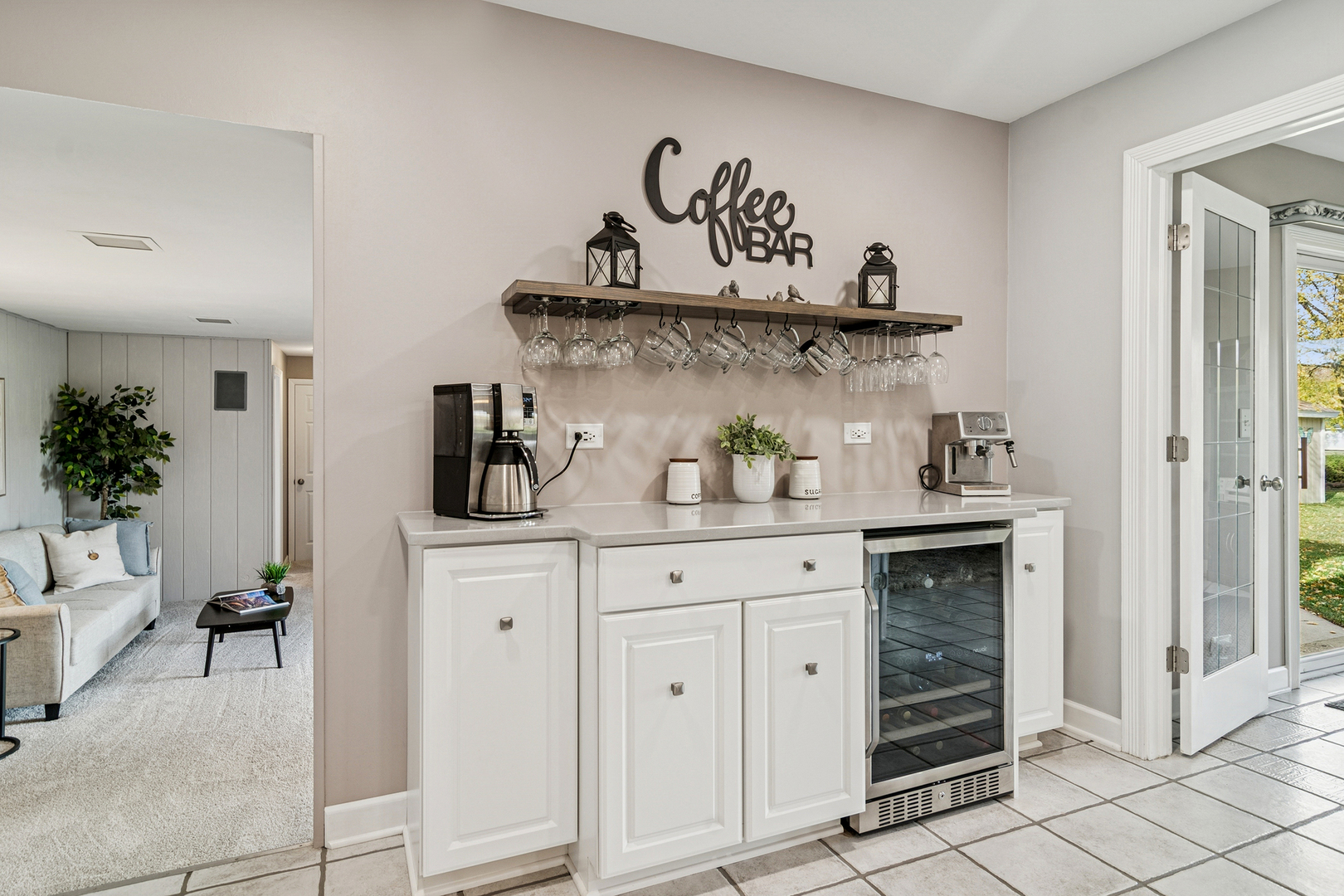 214 E Ivy Lane, Arlington Heights, IL 60004