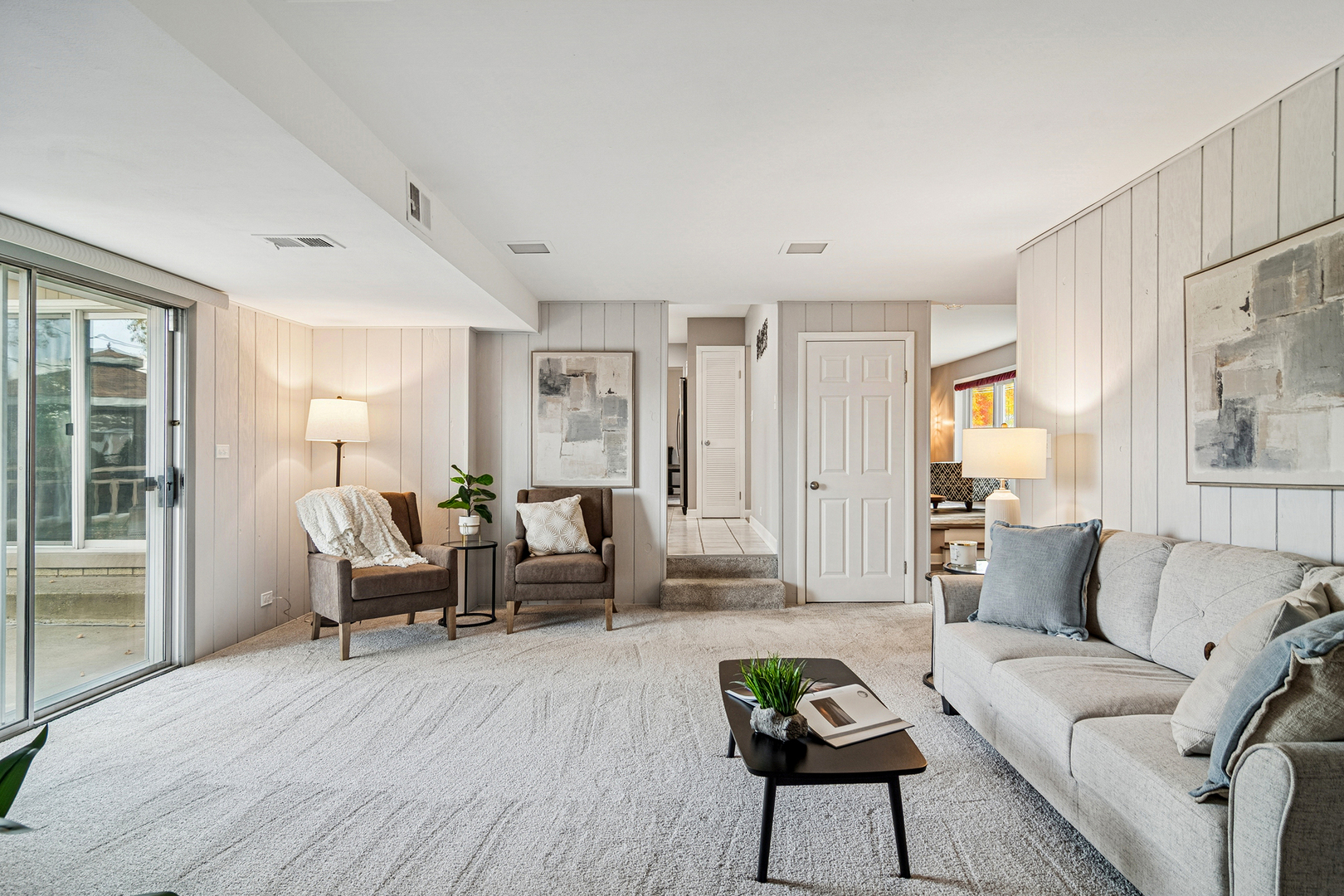 214 E Ivy Lane, Arlington Heights, IL 60004