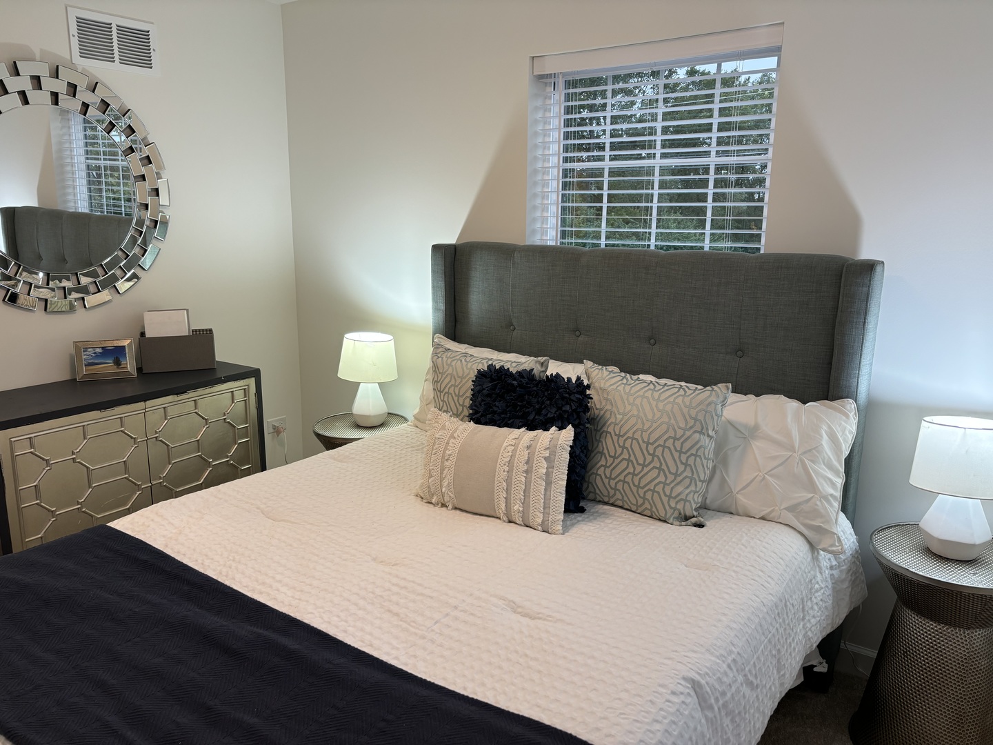 1432 Naperville Wheaton Road #100, Naperville, IL 60540