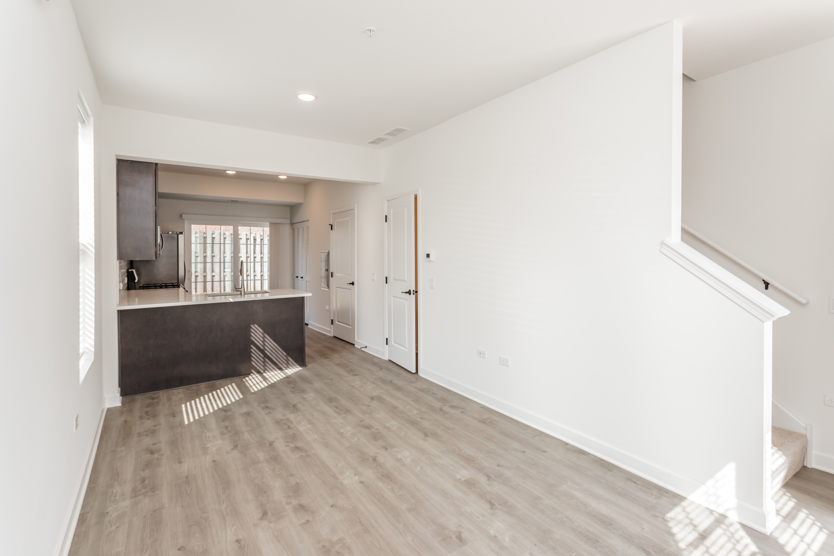 1432 Naperville Wheaton Road #100, Naperville, IL 60540