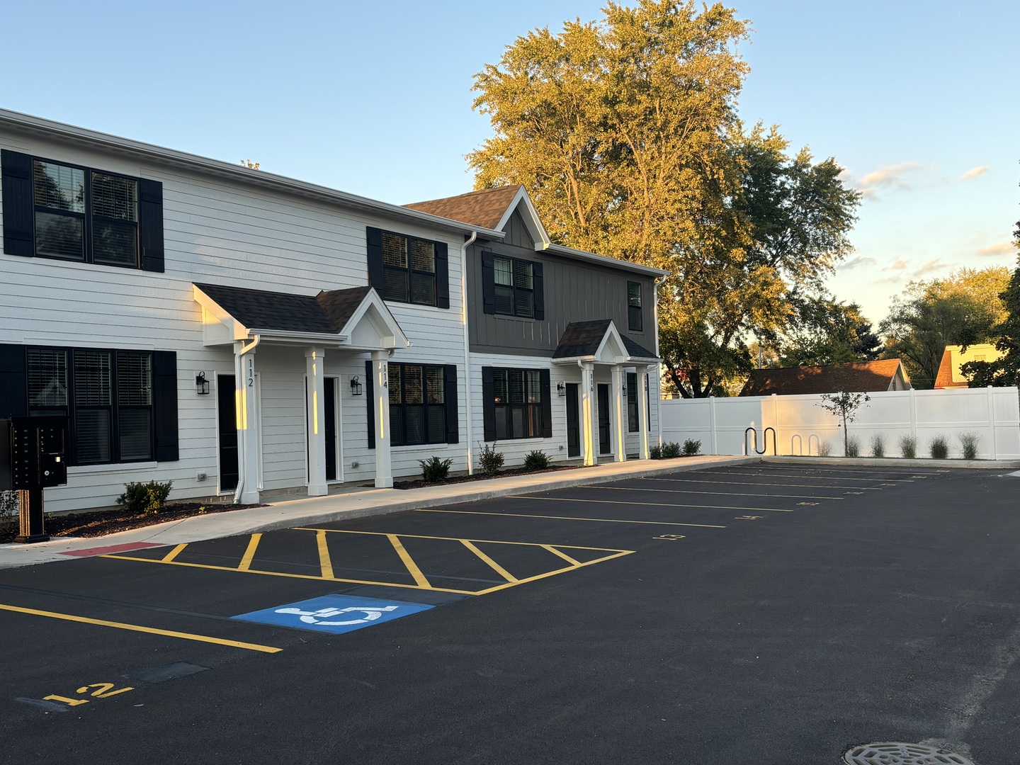 1432 Naperville Wheaton Road #100, Naperville, IL 60540