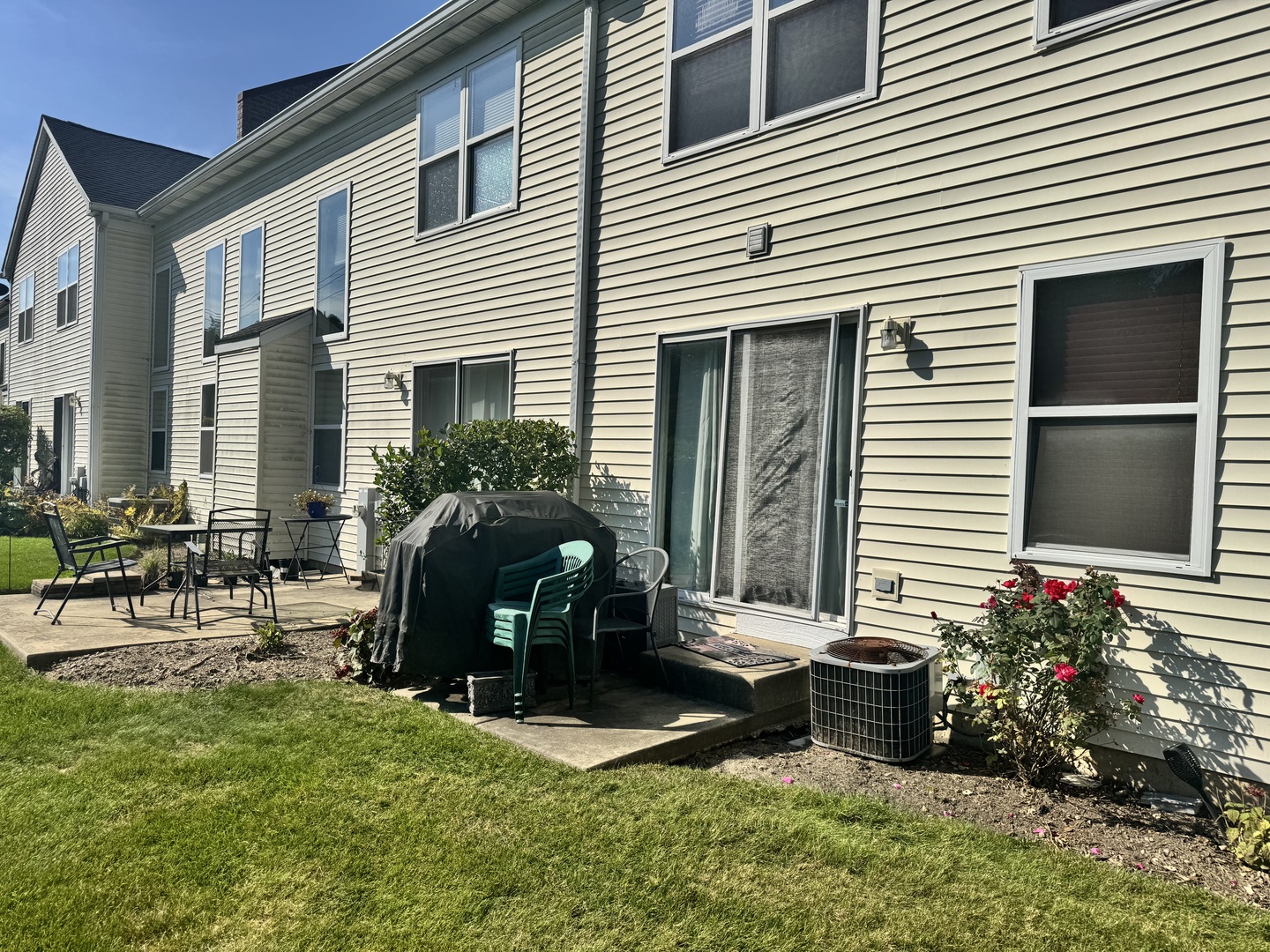1137 Lillian Lane, West Chicago, IL 60185