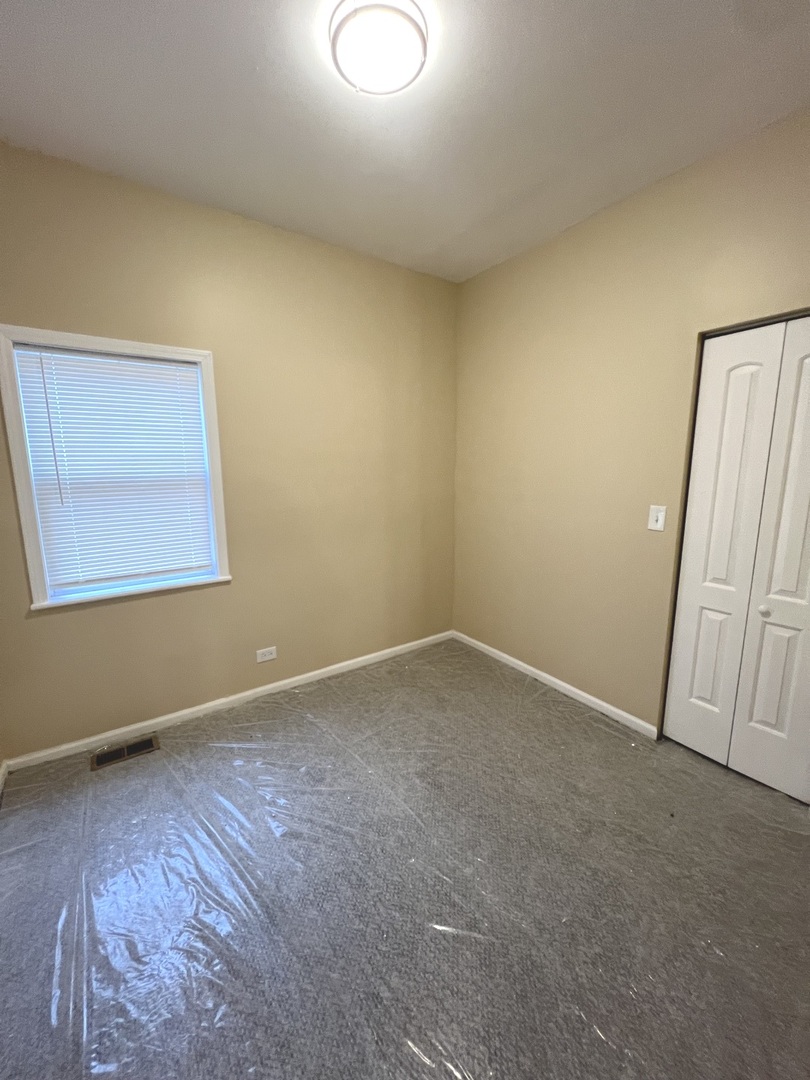 7725 S Champlain Avenue, Chicago, IL 60619