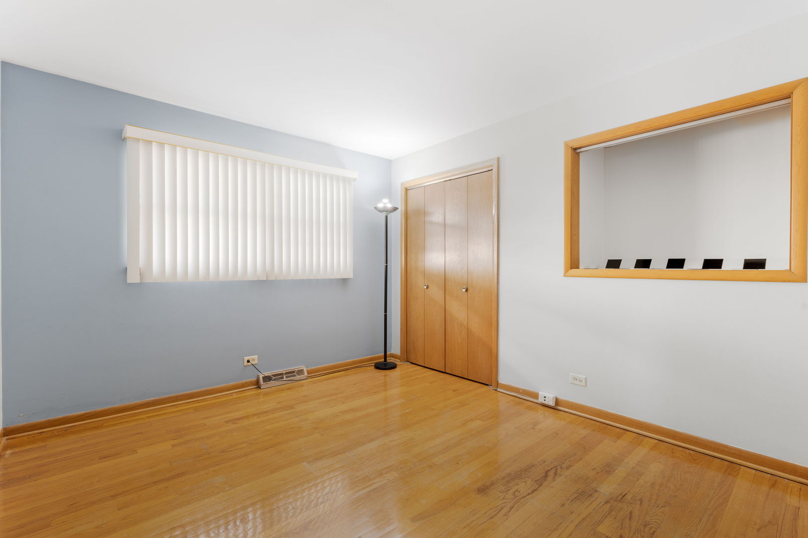 8556 N Oriole Avenue, Niles, IL 60714