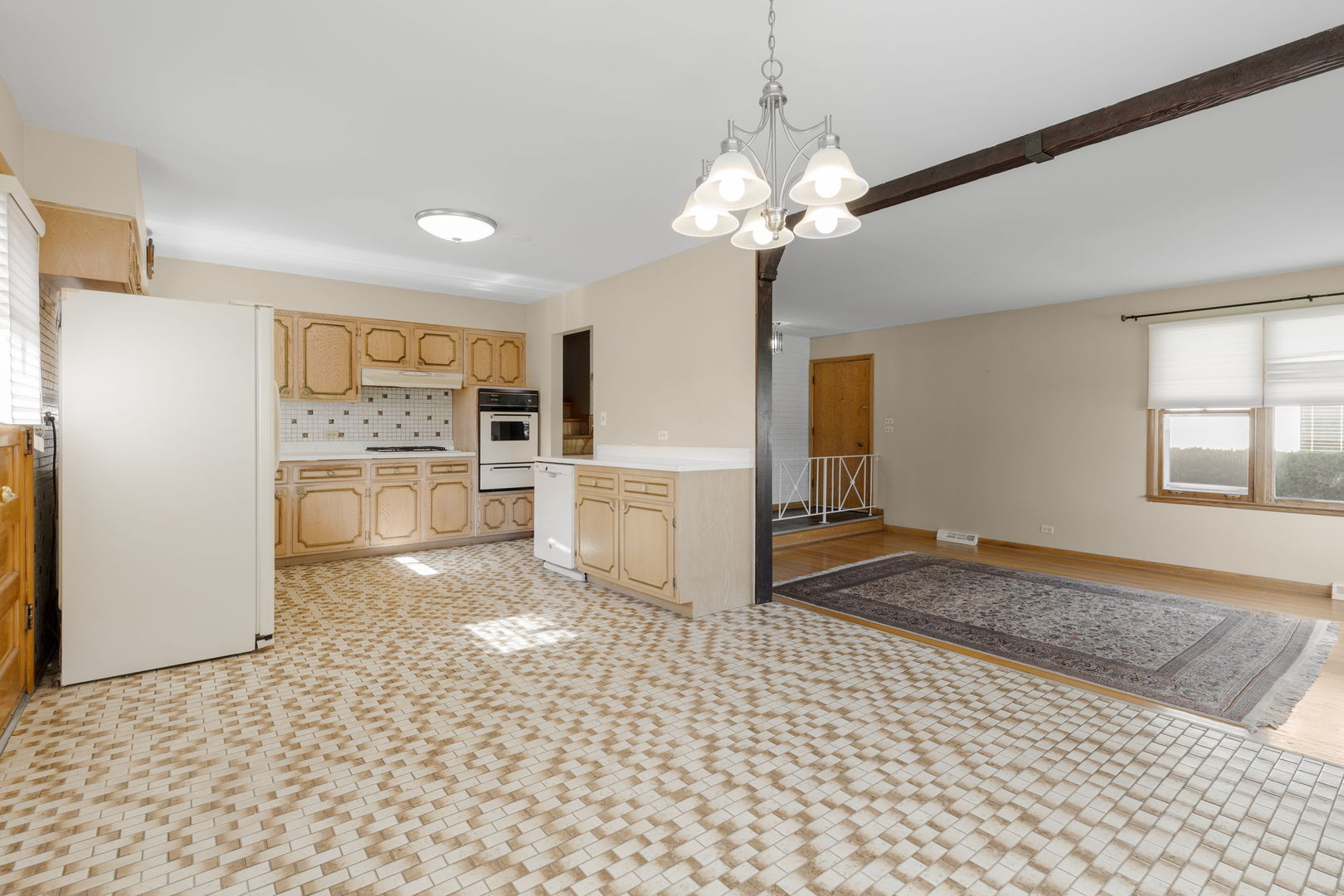 8556 N Oriole Avenue, Niles, IL 60714