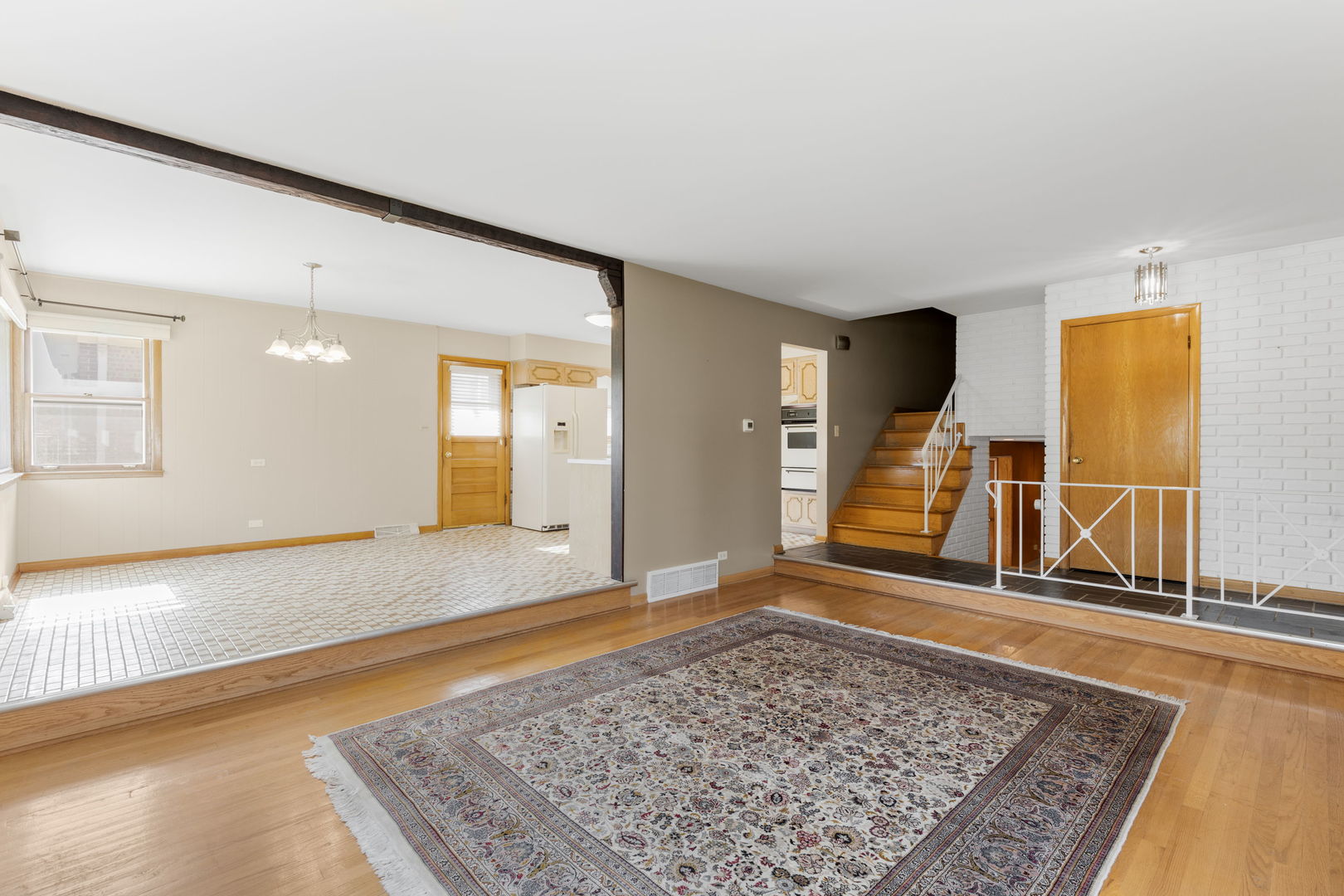 8556 N Oriole Avenue, Niles, IL 60714