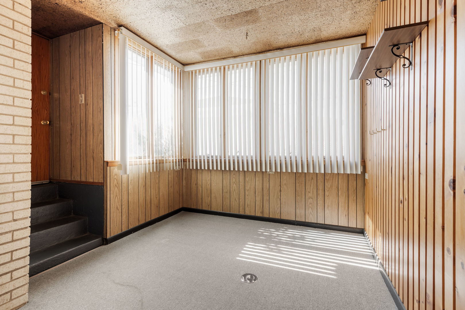 8556 N Oriole Avenue, Niles, IL 60714