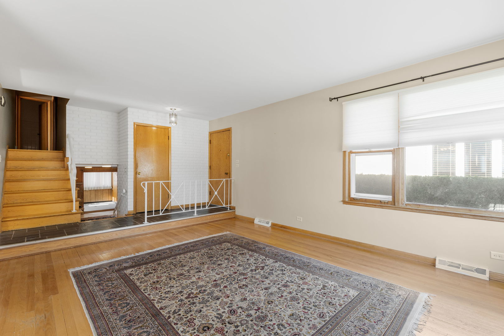 8556 N Oriole Avenue, Niles, IL 60714