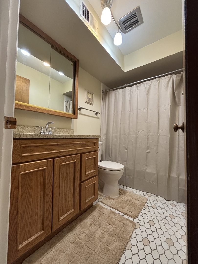 10851 S Keating Avenue #1D, Oak Lawn, IL 60453