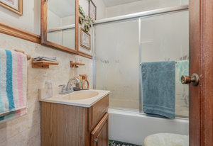 1526 Mills Road, Joliet, IL 60433