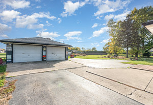 1526 Mills Road, Joliet, IL 60433