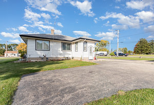 1526 Mills Road, Joliet, IL 60433