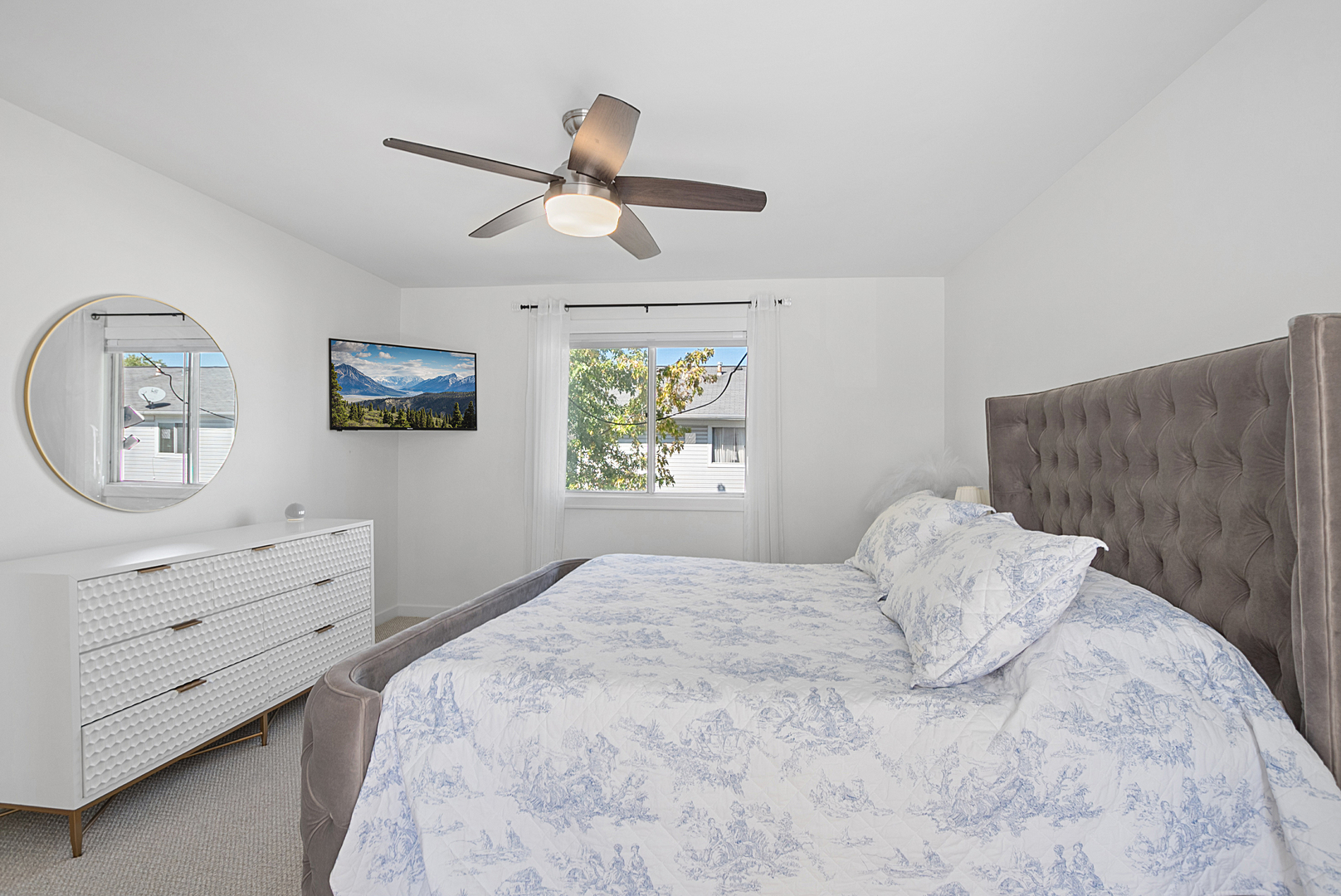 515 Dakota Court, Carol Stream, IL 60188