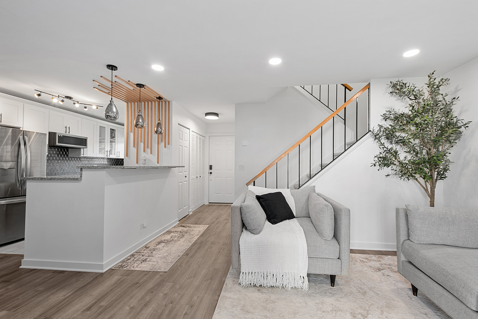 515 Dakota Court, Carol Stream, IL 60188