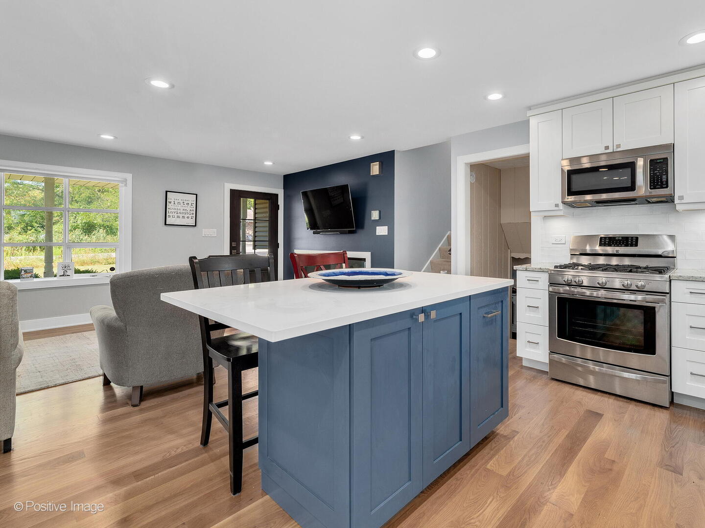 5735 Virginia Avenue, Clarendon Hills, IL 60514